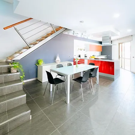 Holiday Home El Medano شقة *